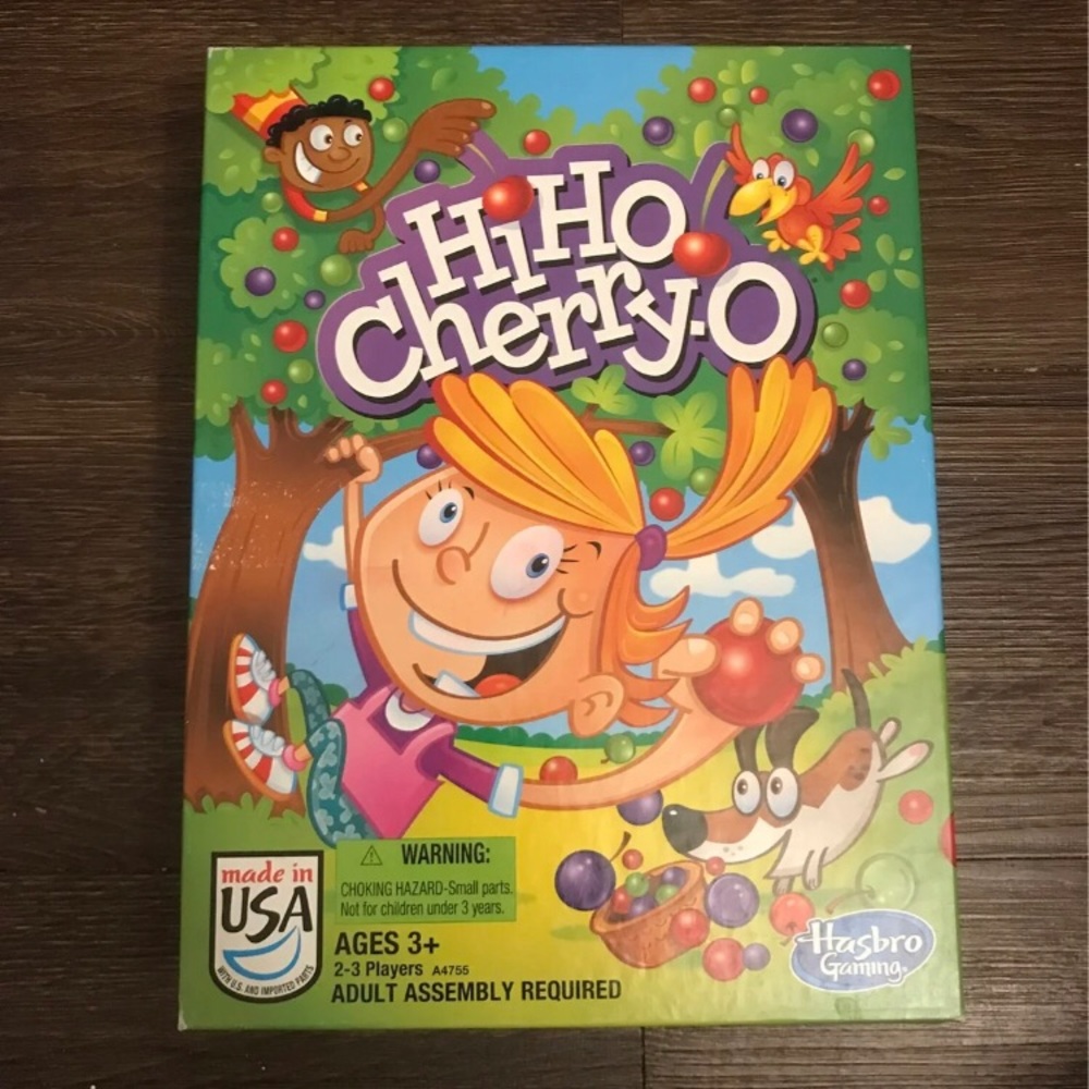 Hi Ho Cherry O Board Game like new